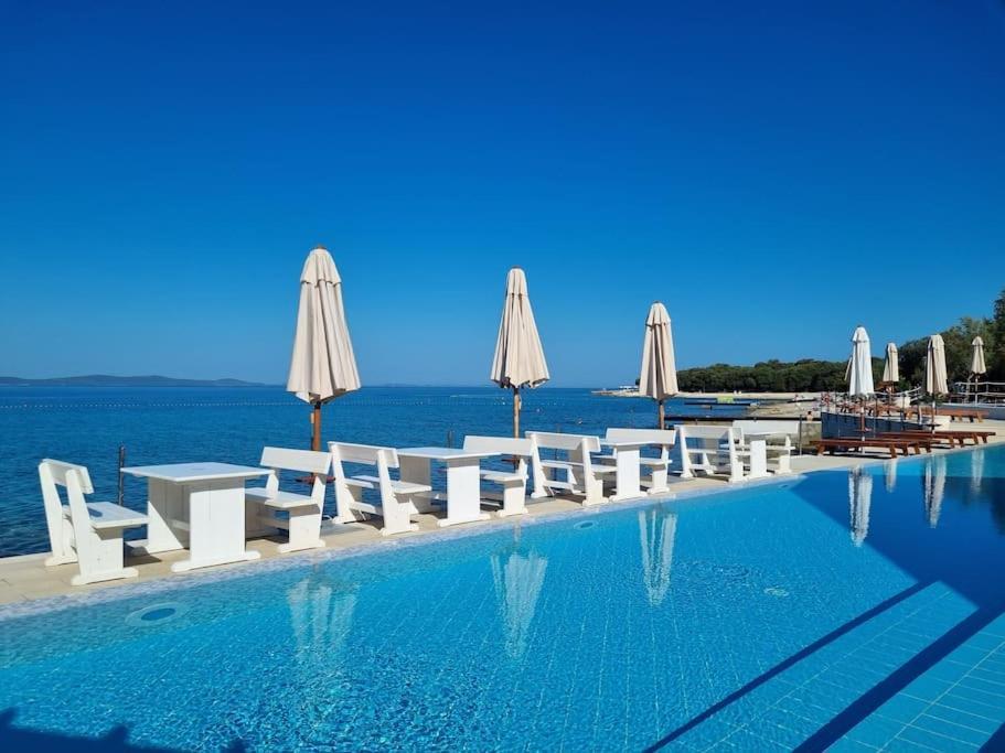 Sunny Sky Punta Skala, See View, 75 M To The Beach ペトルチャネ エクステリア 写真